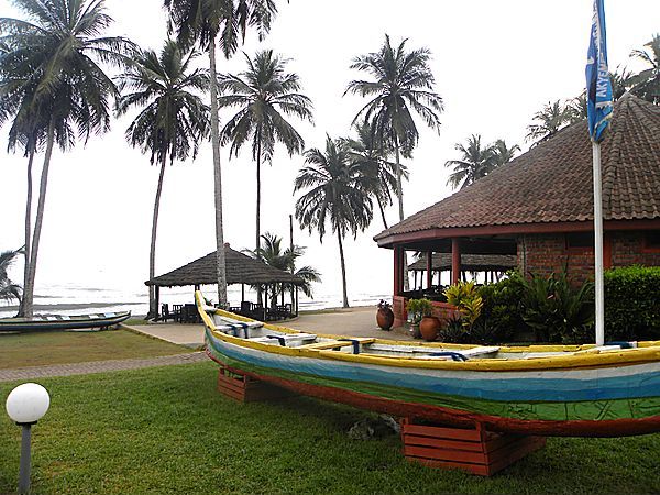 Cocout Grove Beach Resort In Elmina