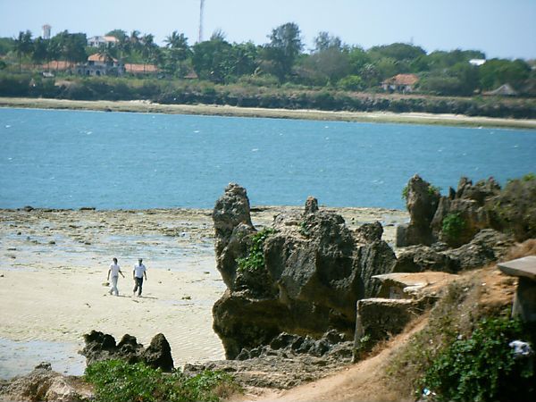 Mama Ngina Drive(lighthouse)