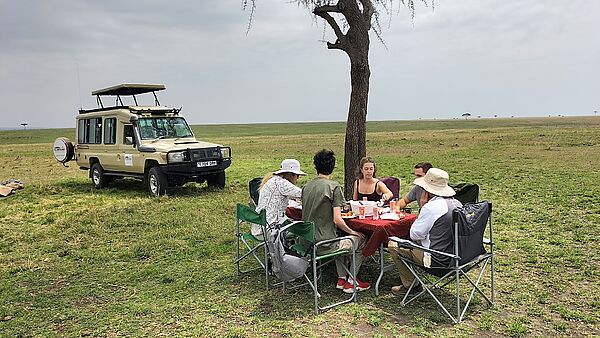 Endless plain Serengeti national park