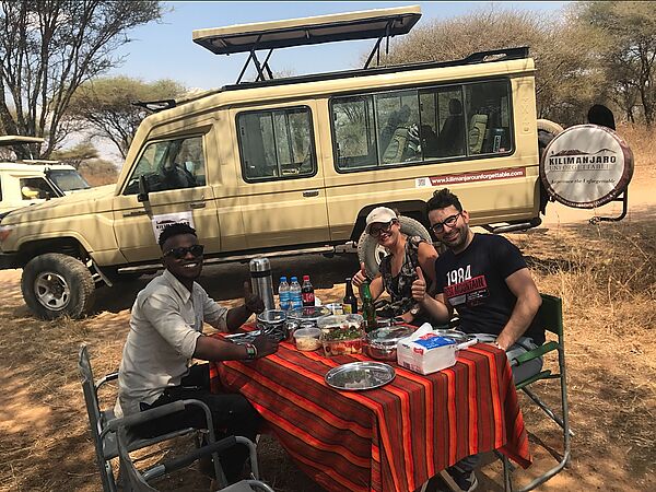 Safari vibe and Sunshine smiles